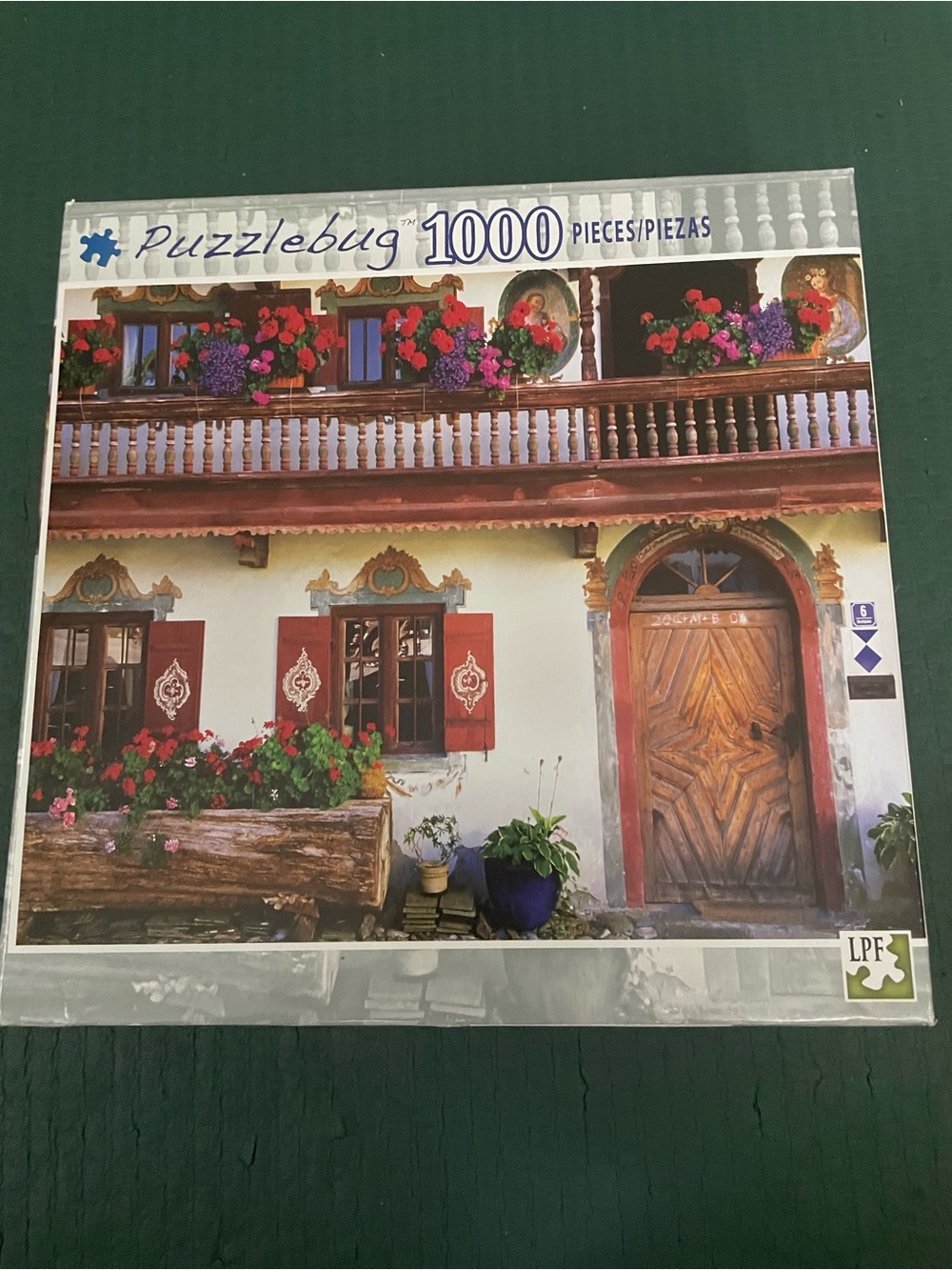 1000-Piece Scenic House Jigsaw Puzzle - Multicolor